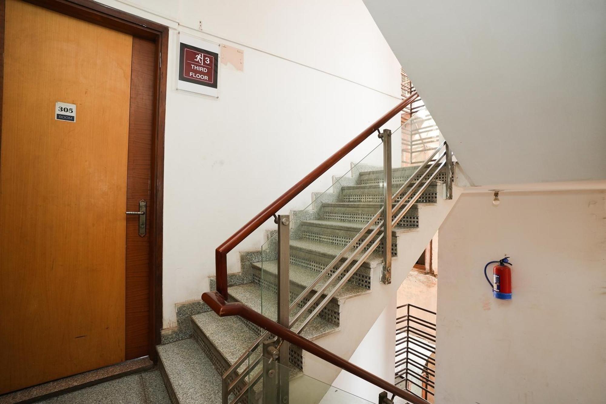 A R Residency 3* New Delhi
