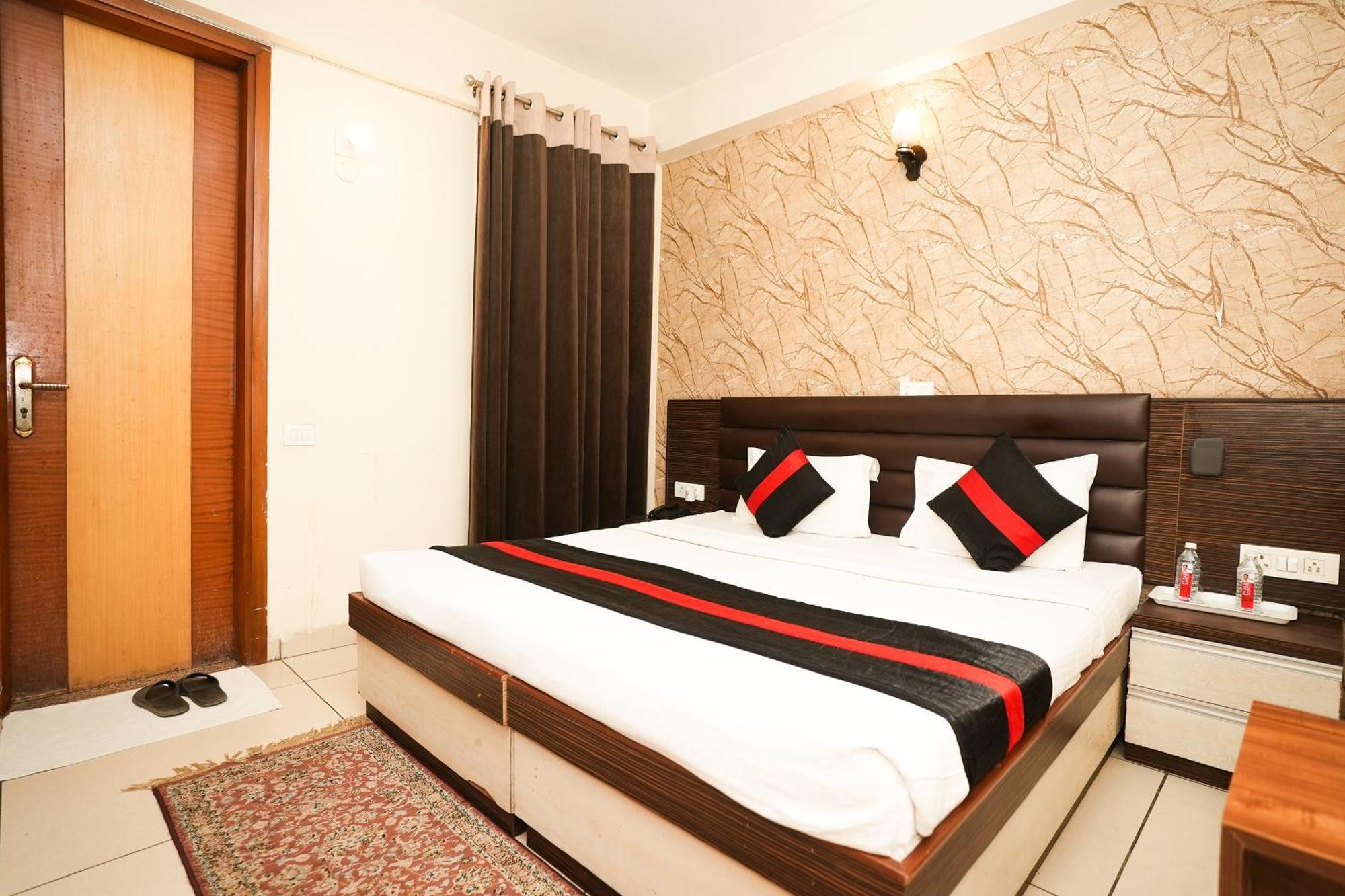 Hotel A R Residency
