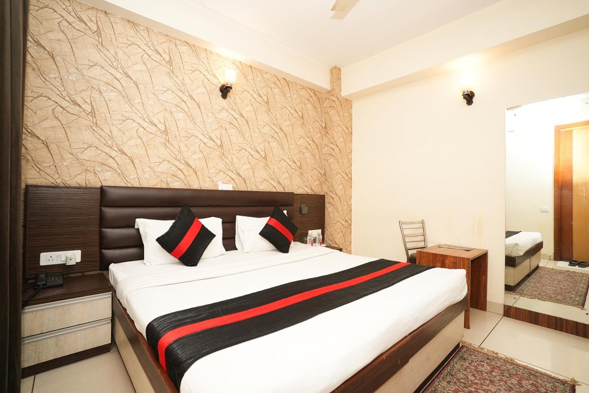 Hotel A R Residency