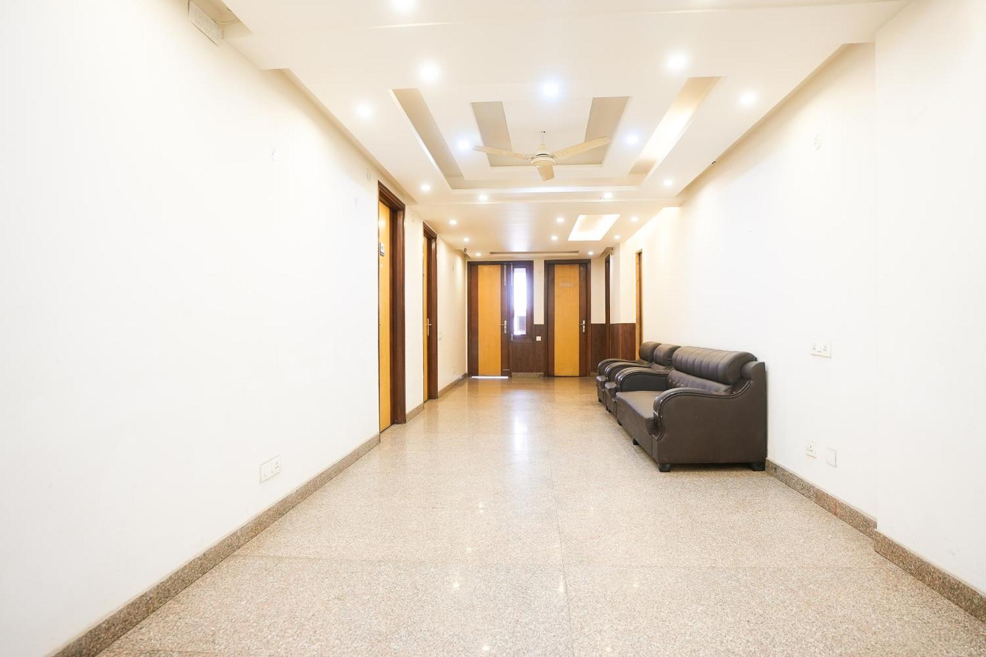 Hotel A R Residency New Delhi