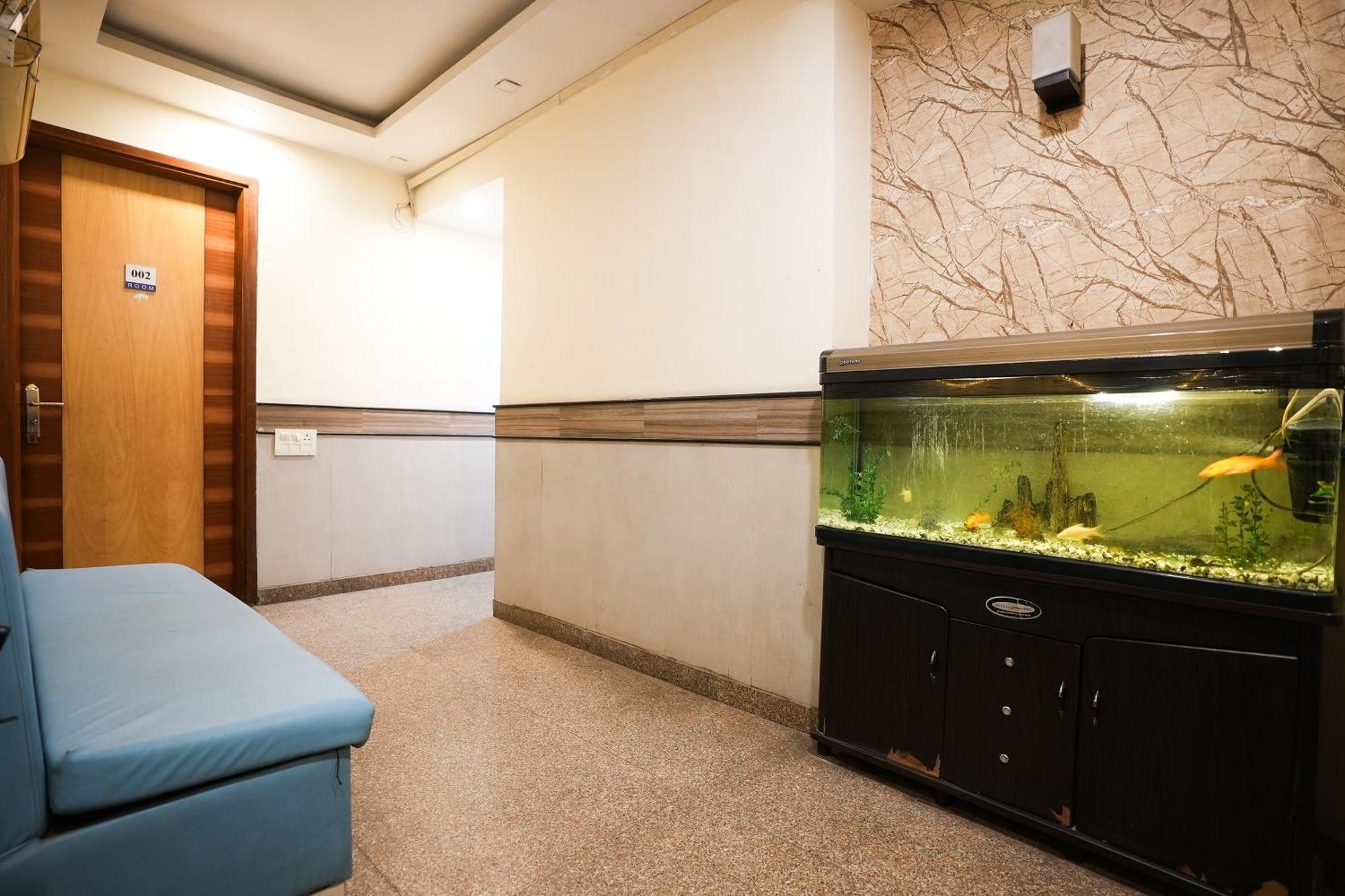 Hotel A R Residency New Delhi
